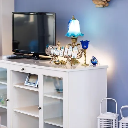 Sun & Blue Beach Apartment *